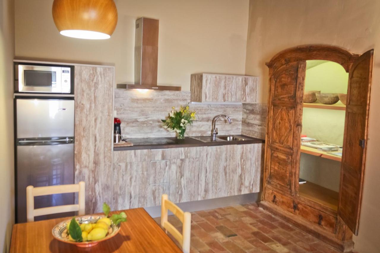 Apartamentos En La Rectoria De 레젠코스 외부 사진